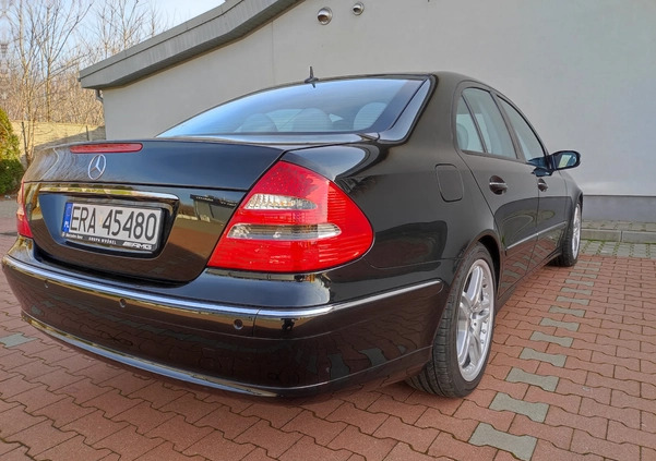 Mercedes-Benz Klasa E cena 58900 przebieg: 152374, rok produkcji 2006 z Radomsko małe 352